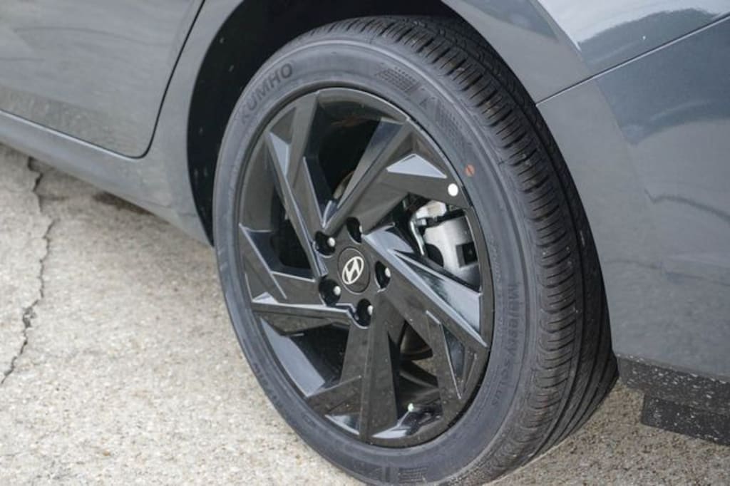 New 2026 Hyundai Elantra SEL Sport Sedan