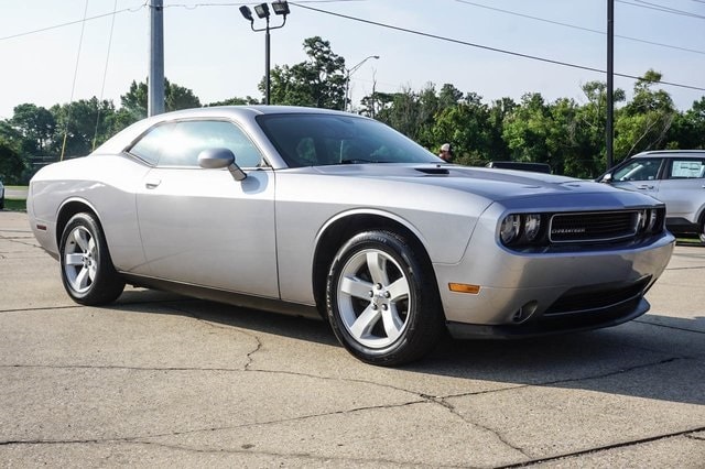 Used 2014 Dodge Challenger SXT with VIN 2C3CDYAG0EH285995 for sale in Gautier, MS