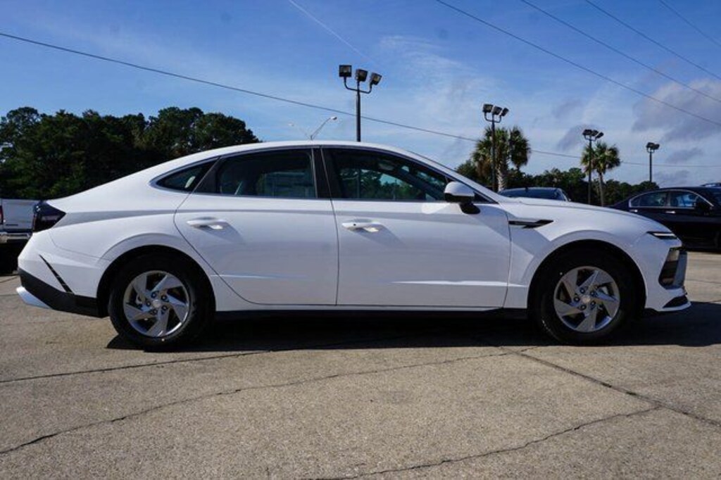New 2026 Hyundai Sonata SE Sedan