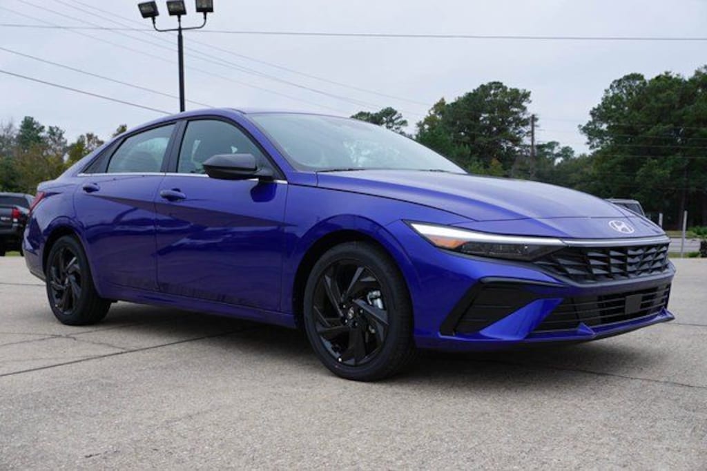 New 2026 Hyundai Elantra SEL Sport Premium Sedan