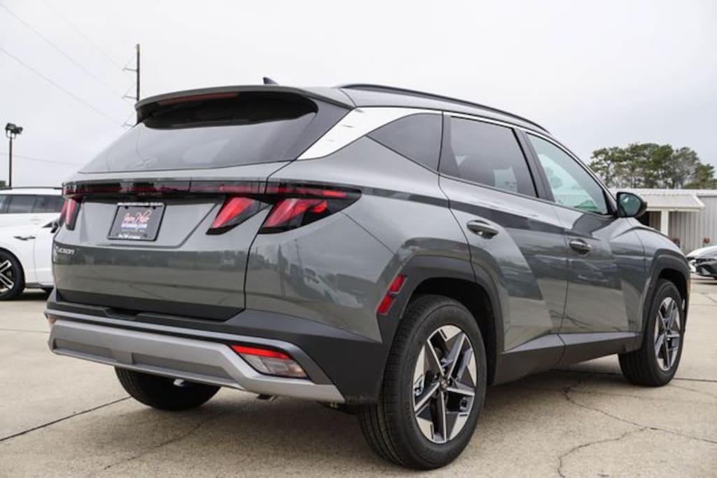 New 2026 Hyundai Tucson SEL FWD SUV
