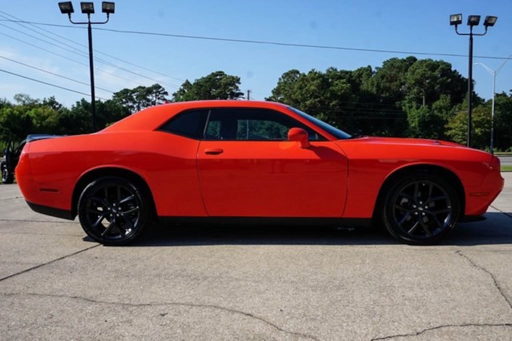 Used 2022 Dodge Challenger SXT Coupe