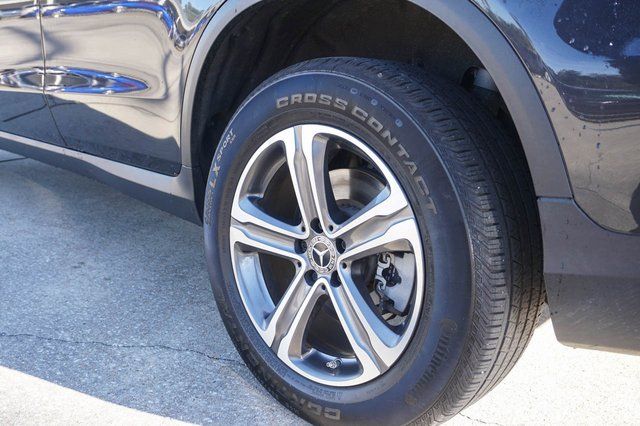 2022 Mercedes-Benz GLC GLC300 - Photo 9