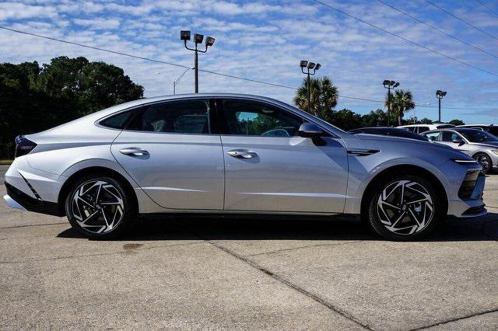 New 2026 Hyundai Sonata SEL Sport Sedan