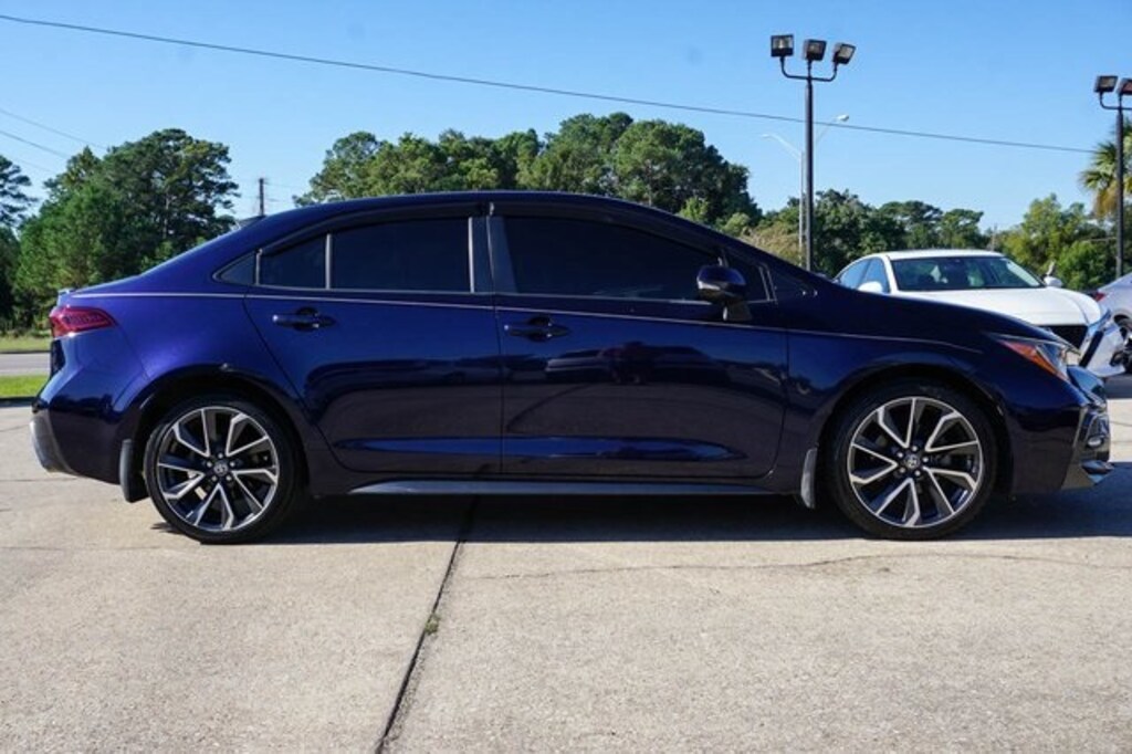 Used 2020 Toyota Corolla SE Sedan