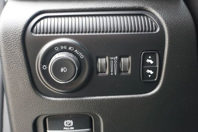 2024 Jeep Wagoneer Series II - Photo 17