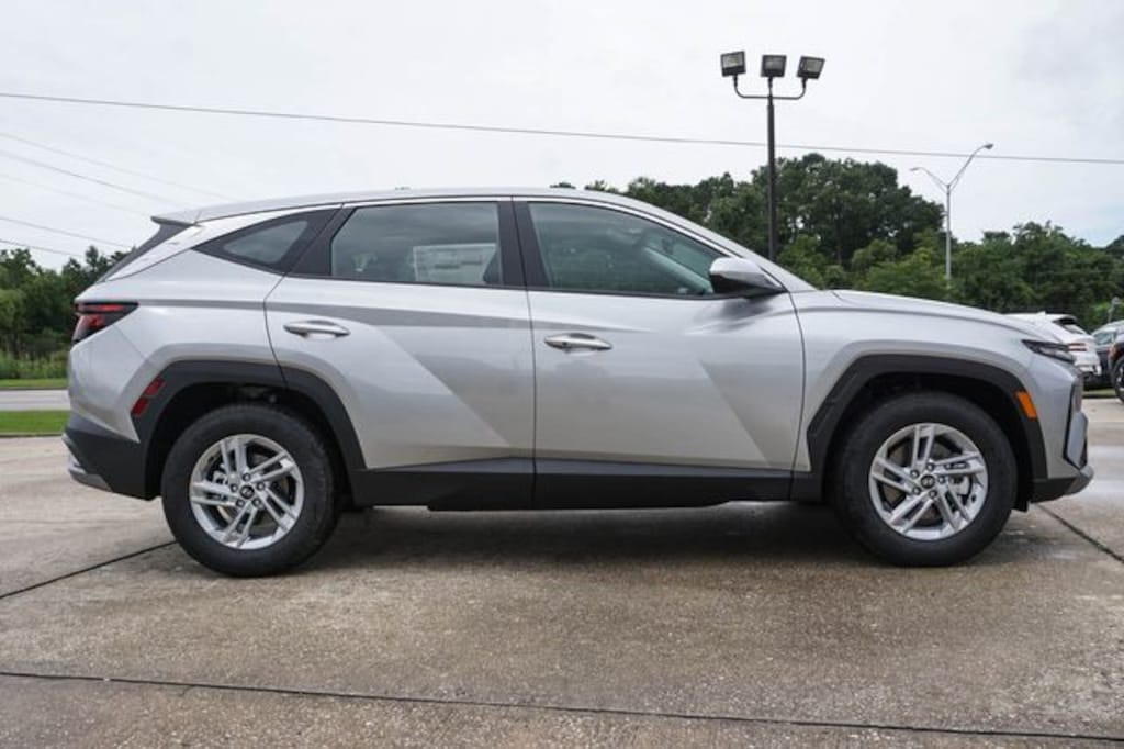 New 2026 Hyundai Tucson SE FWD SUV