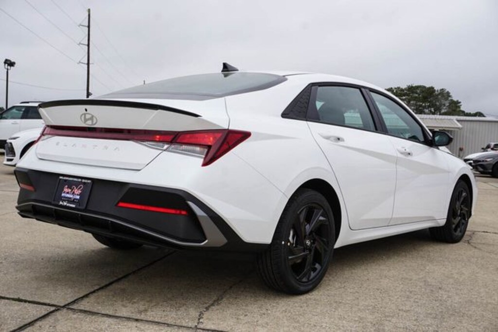 New 2026 Hyundai Elantra SEL Sport Sedan