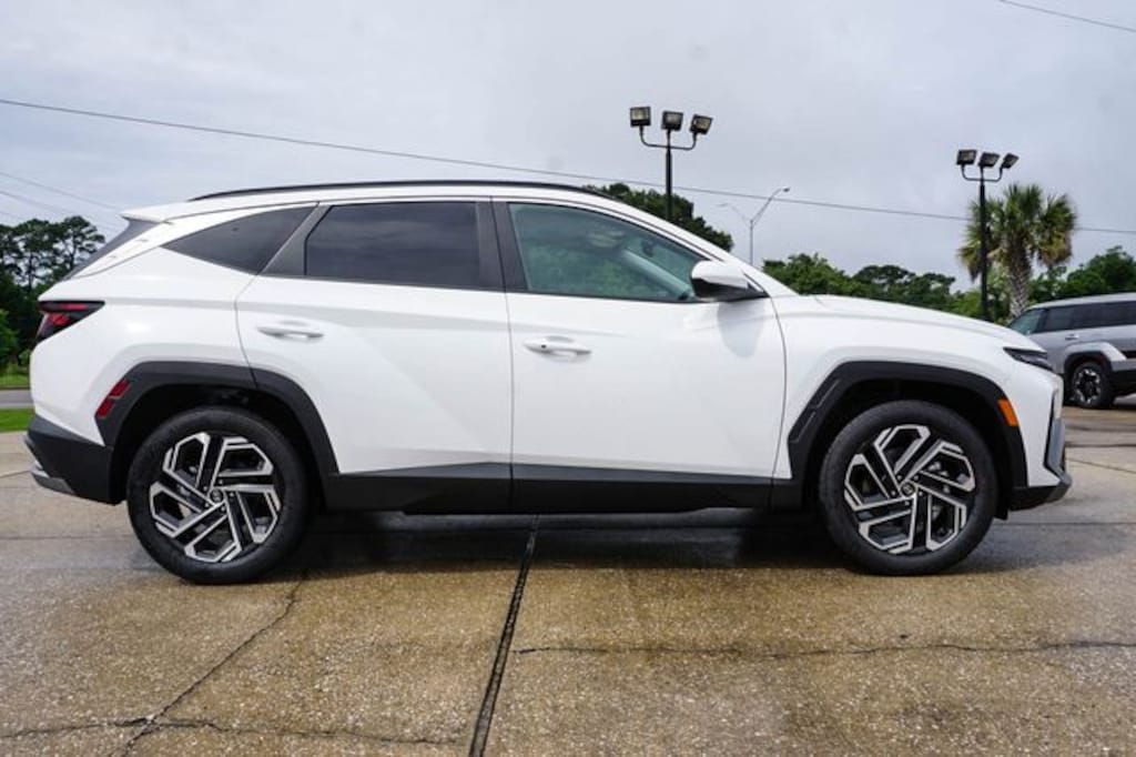 New 2026 Hyundai Tucson SEL FWD SUV