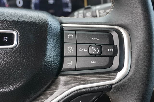 2024 Jeep Wagoneer Series II - Photo 27