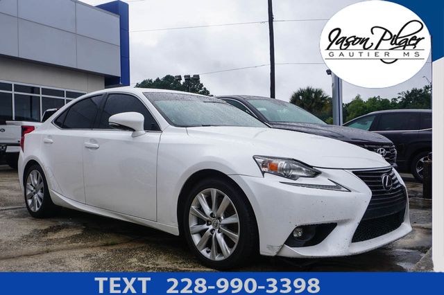 2016 Lexus IS 350 200t's photo