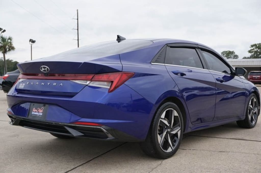 Used 2021 Hyundai Elantra SEL Sedan