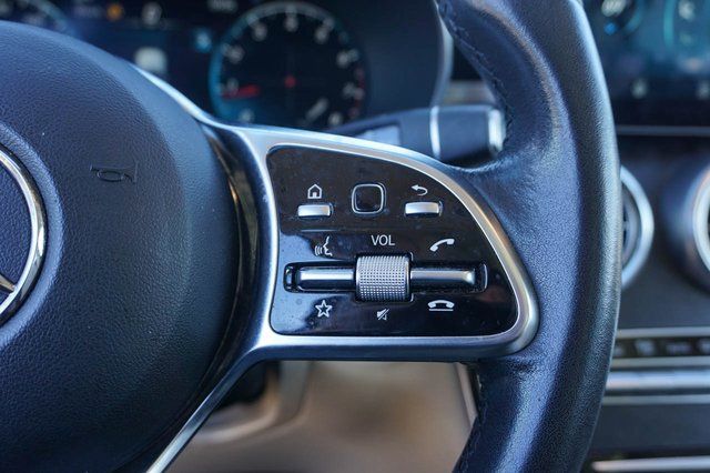 2022 Mercedes-Benz GLC GLC300 - Photo 21