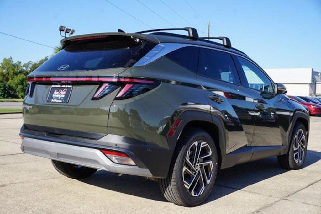 New 2026 Hyundai Tucson Limited FWD SUV