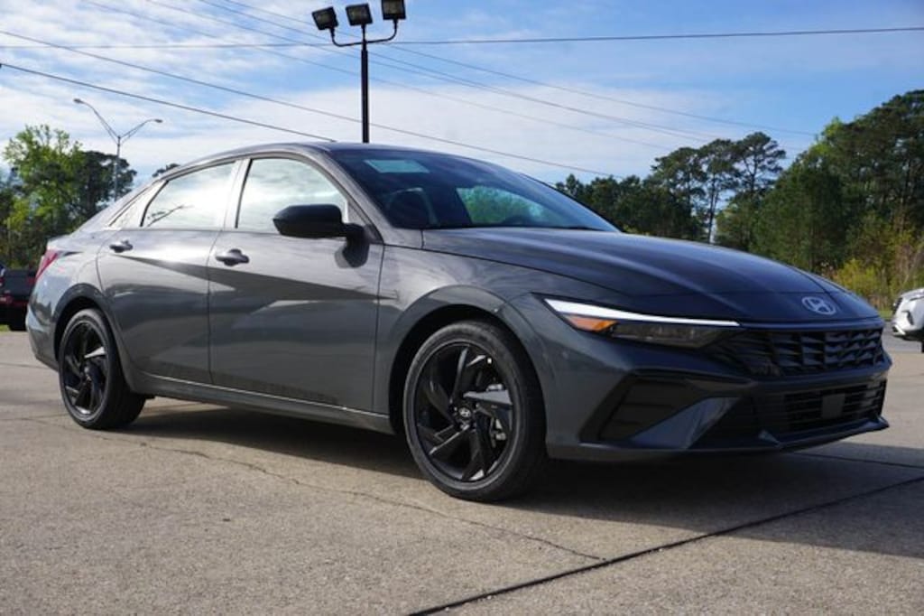 New 2026 Hyundai Elantra SEL Sport Premium Sedan