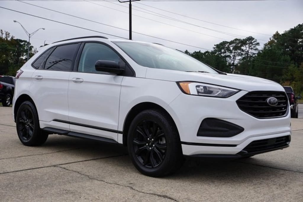 Used 2022 Ford Edge SE SUV