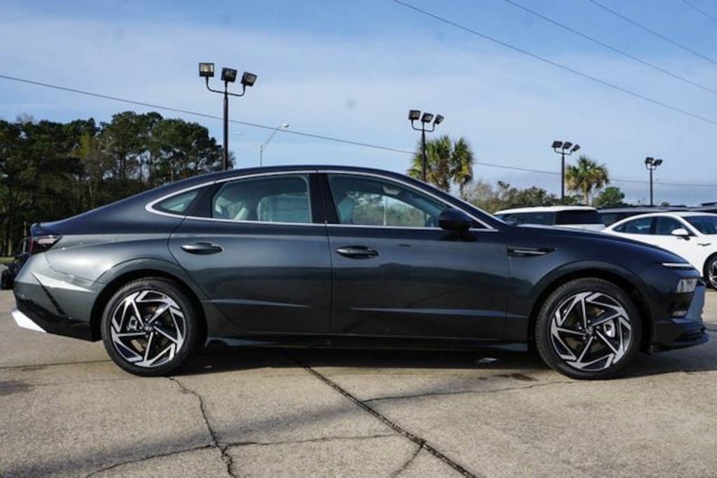 New 2026 Hyundai Sonata SEL Sport Sedan
