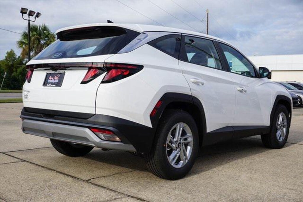 New 2026 Hyundai Tucson SE FWD SUV