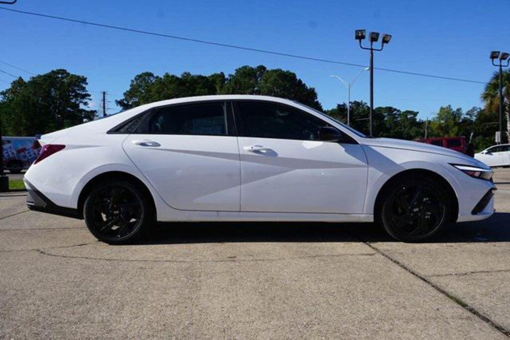 New 2026 Hyundai Elantra SEL Sport Sedan