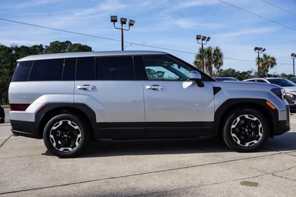 Used 2024 Hyundai Santa Fe SE SUV