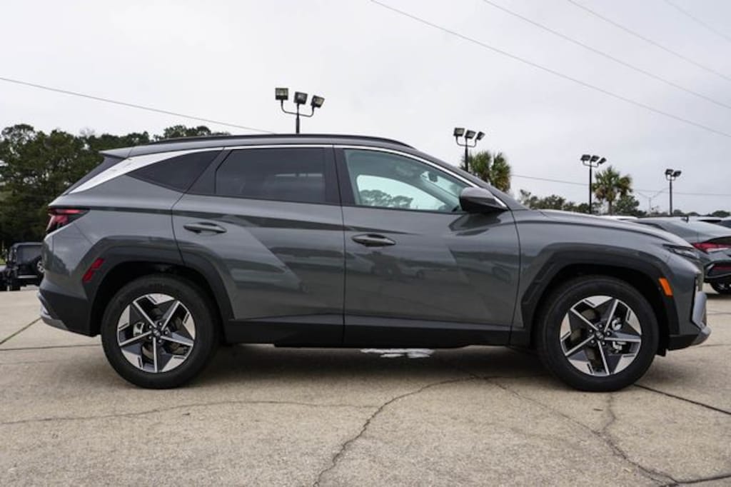 New 2026 Hyundai Tucson SEL FWD SUV