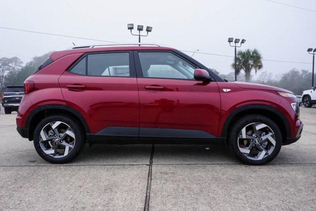 New 2026 Hyundai Venue SEL SUV