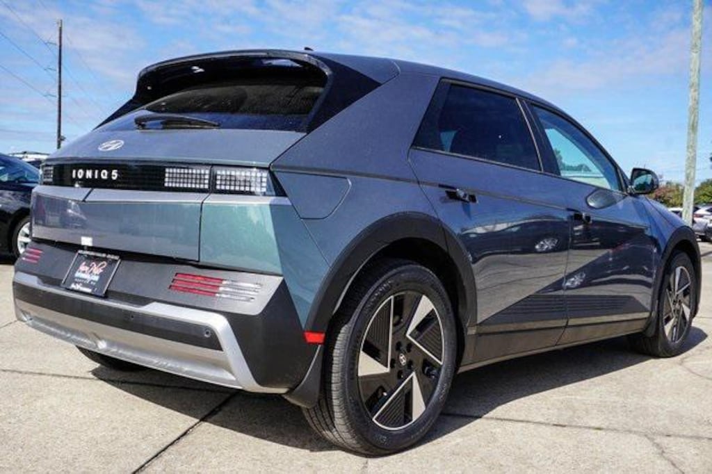New 2026 Hyundai IONIQ 5 SEL SUV