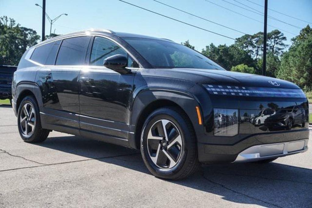 New 2026 Hyundai IONIQ 9 SE SUV