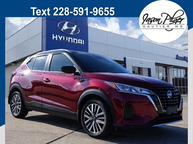 2023 Nissan Kicks SV's photo