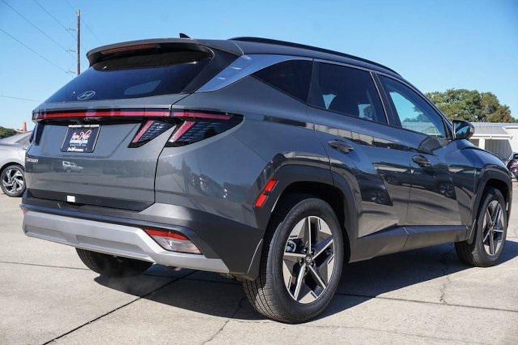 New 2026 Hyundai Tucson SEL Premium FWD SUV