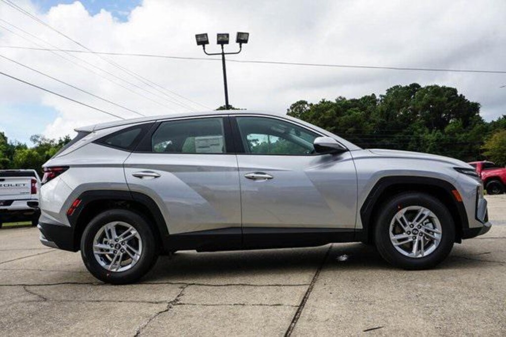 New 2026 Hyundai Tucson SE FWD SUV