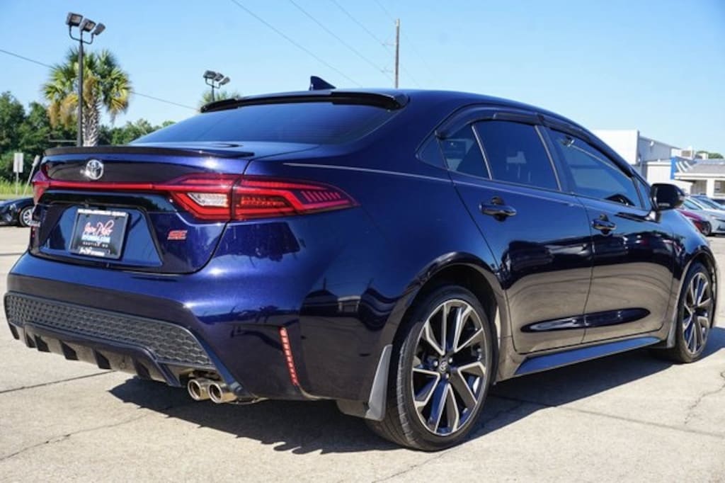 Used 2020 Toyota Corolla SE Sedan
