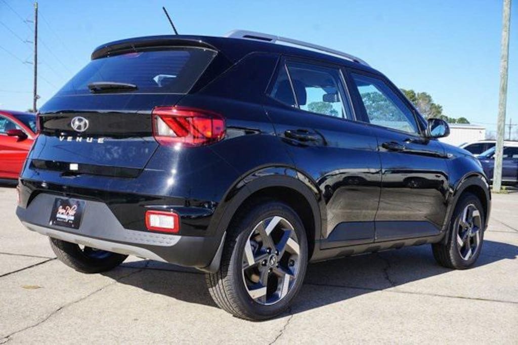 New 2026 Hyundai Venue SEL SUV