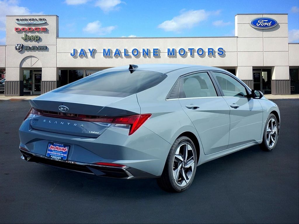 Used 2021 Hyundai Elantra Limited with VIN KMHLP4AG3MU099676 for sale in Hutchinson, MN