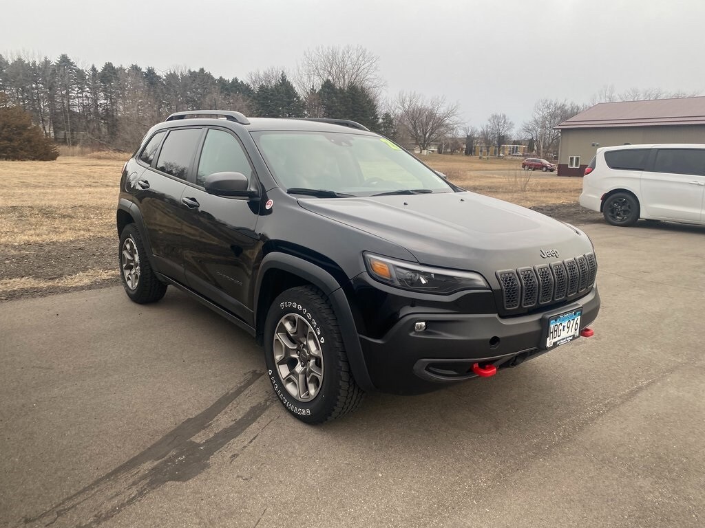 Used 2021 Jeep Cherokee Trailhawk with VIN 1C4PJMBX2MD167925 for sale in Hutchinson, Minnesota