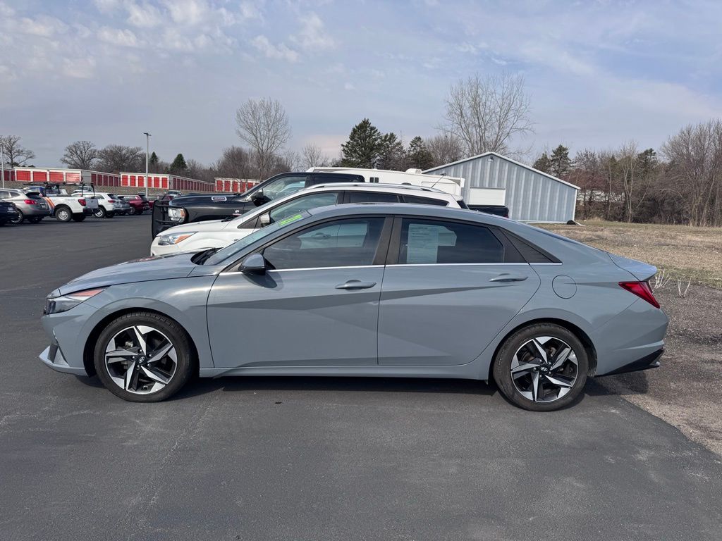 Used 2021 Hyundai Elantra Limited with VIN KMHLP4AG3MU099676 for sale in Hutchinson, Minnesota