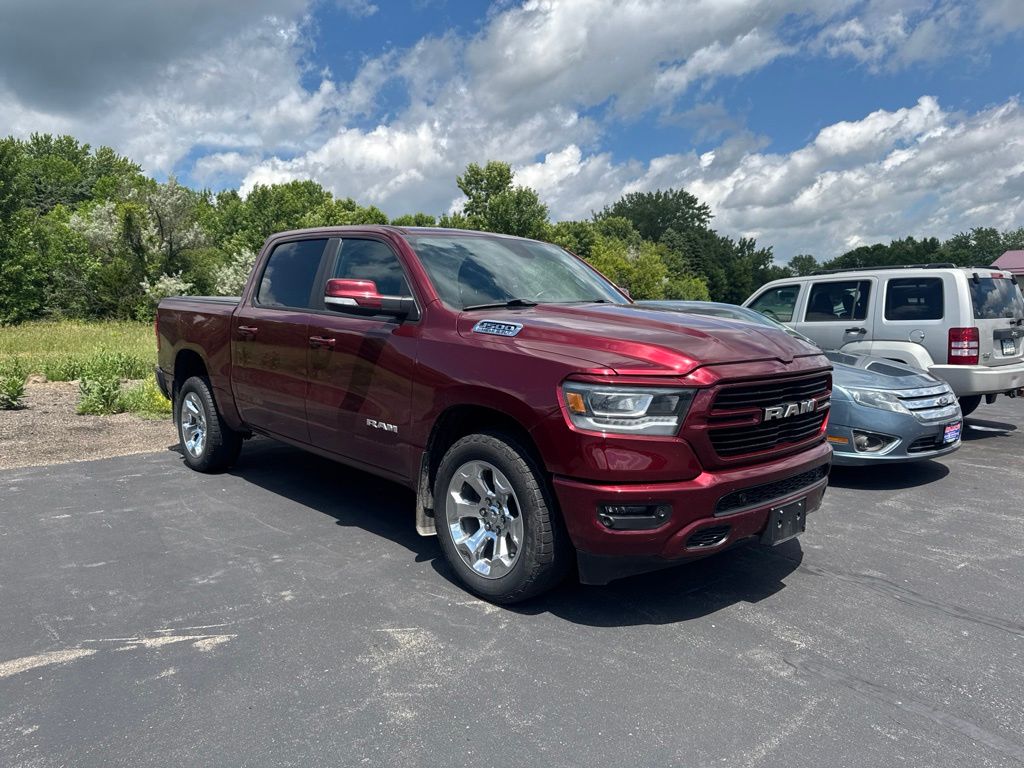 2020 RAM 1500 Big Horn/Lone Star 4x4 Crew Cab 5'7's photo