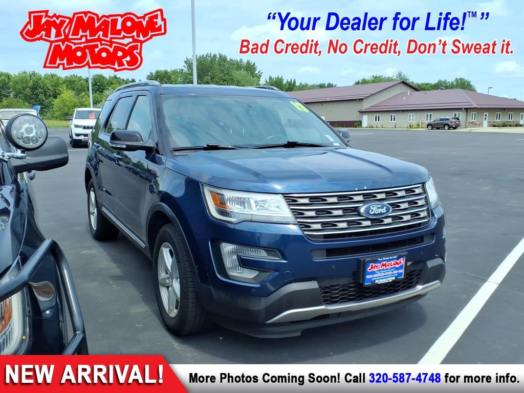 2017 Ford Explorer XLT 4WD's photo
