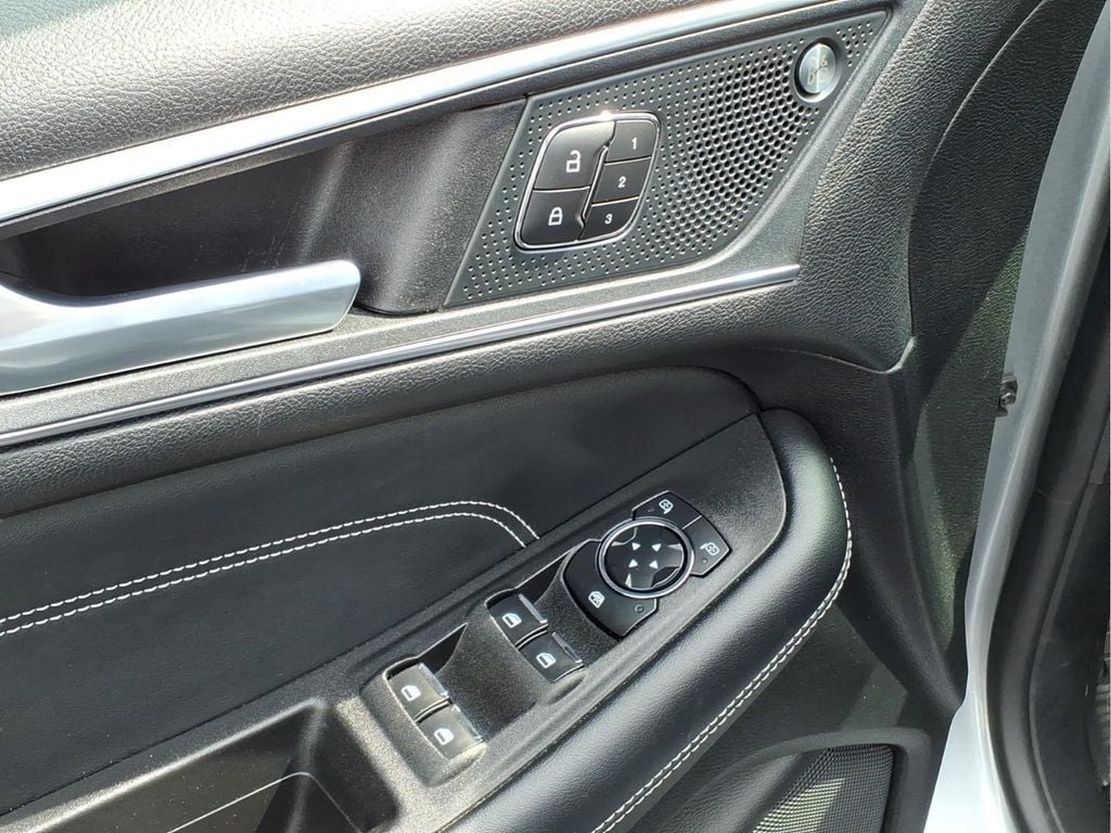 2024 Ford Edge Titanium - Photo 18