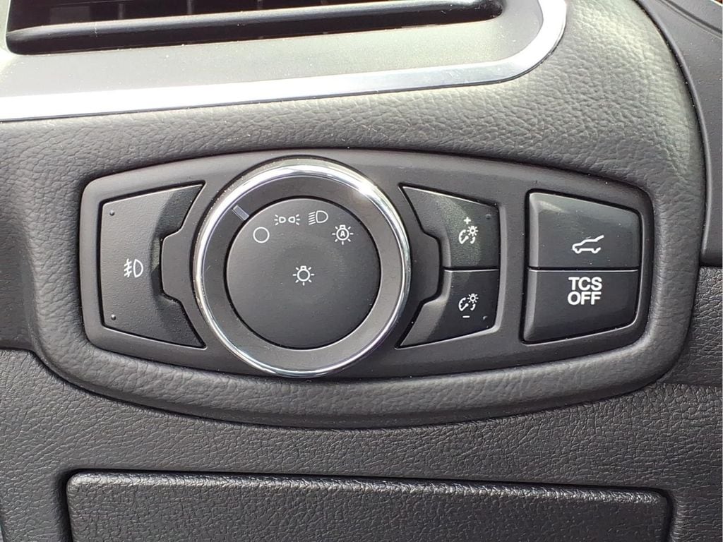 2024 Ford Edge Titanium - Photo 19