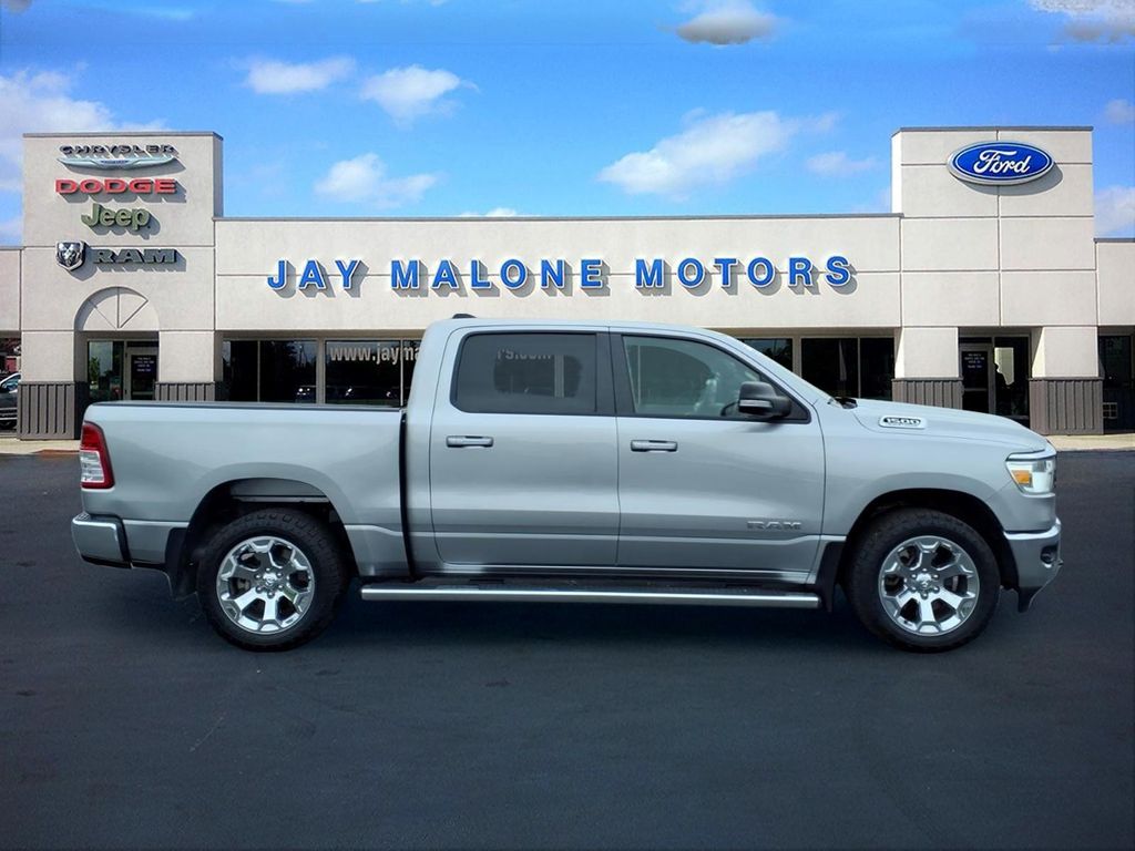 2022 RAM 1500 Big Horn/Lone Star 4x4 Crew Cab 5'7's photo