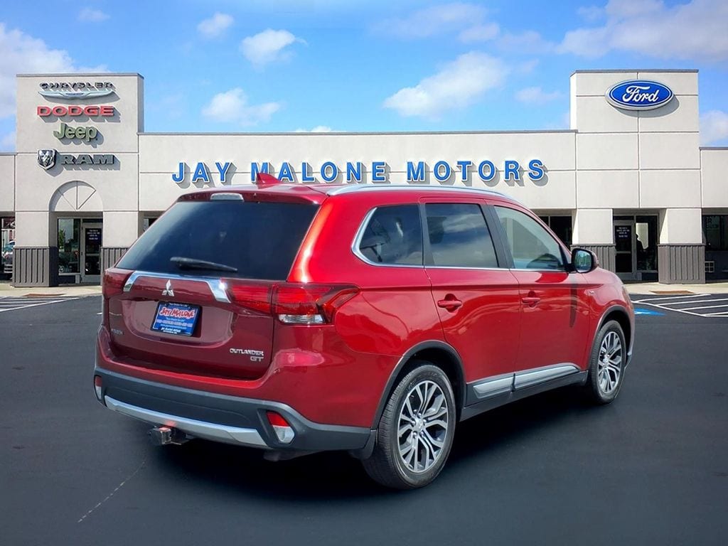 Used 2018 Mitsubishi Outlander GT with VIN JA4JZ4AX9JZ060556 for sale in Hutchinson, Minnesota