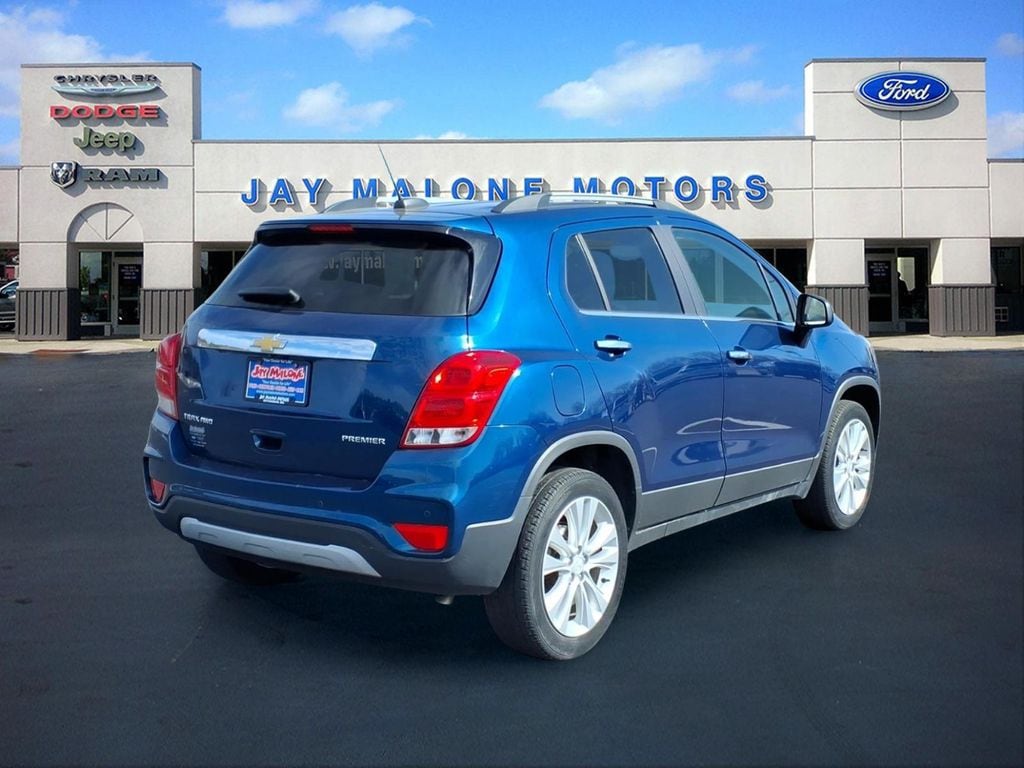 Used 2020 Chevrolet Trax Premier with VIN 3GNCJRSB6LL114807 for sale in Hutchinson, Minnesota