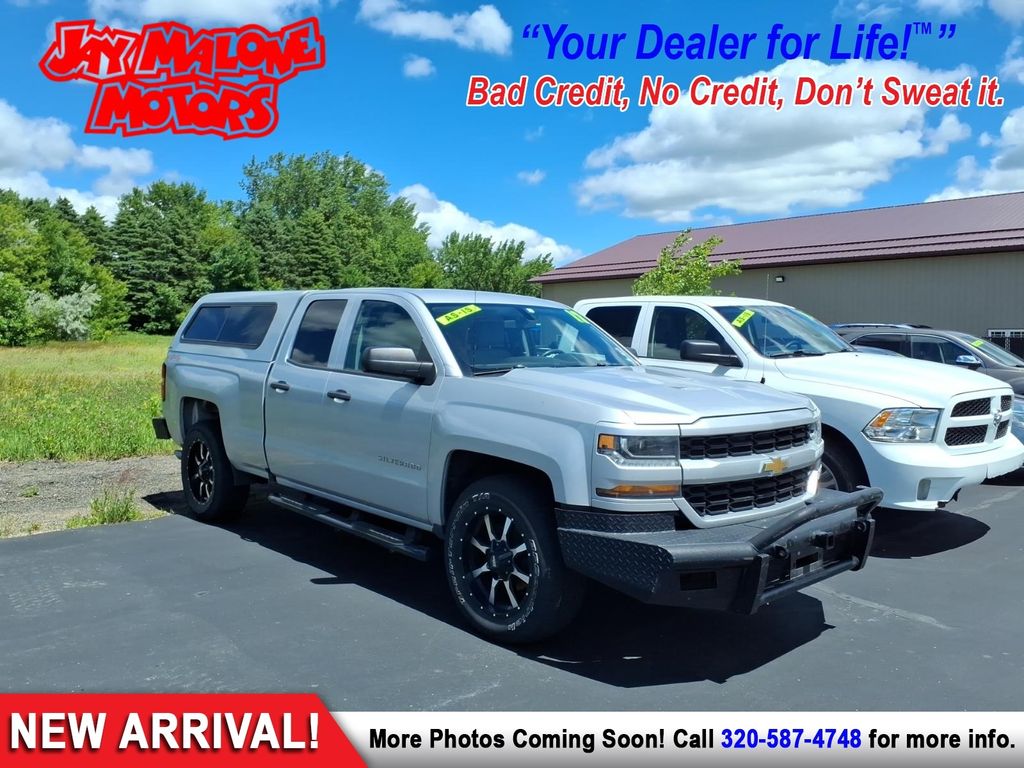 2017 Chevrolet Silverado 1500 Custom 4X4 Double Cab Std Box's photo