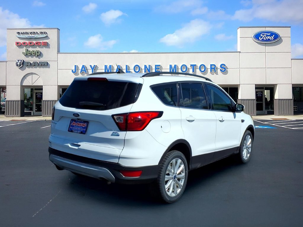 Used 2019 Ford Escape SEL with VIN 1FMCU9HD7KUC27450 for sale in Hutchinson, Minnesota