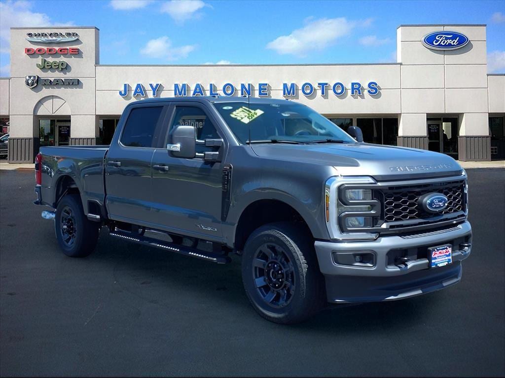 2025 Ford F-350 Super Duty XL's photo