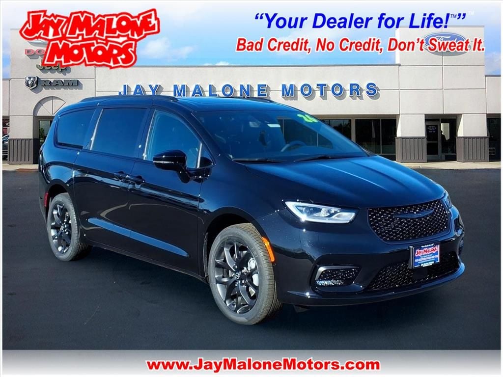 2026 Chrysler Pacifica Limited AWD's photo