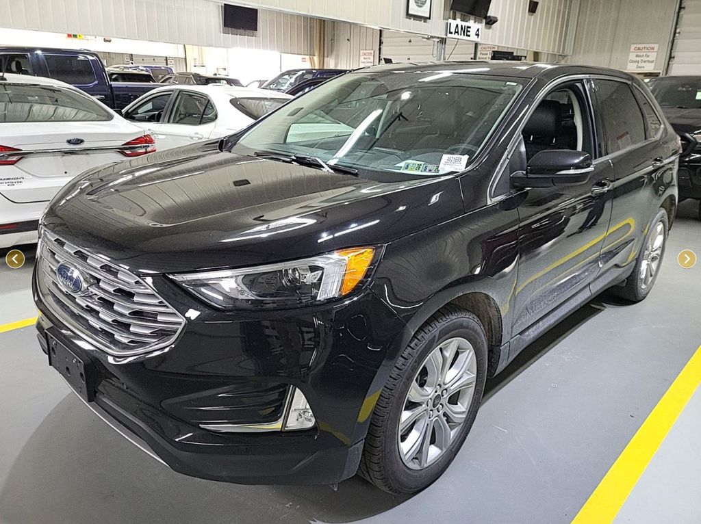 2023 Ford Edge Titanium AWD's photo
