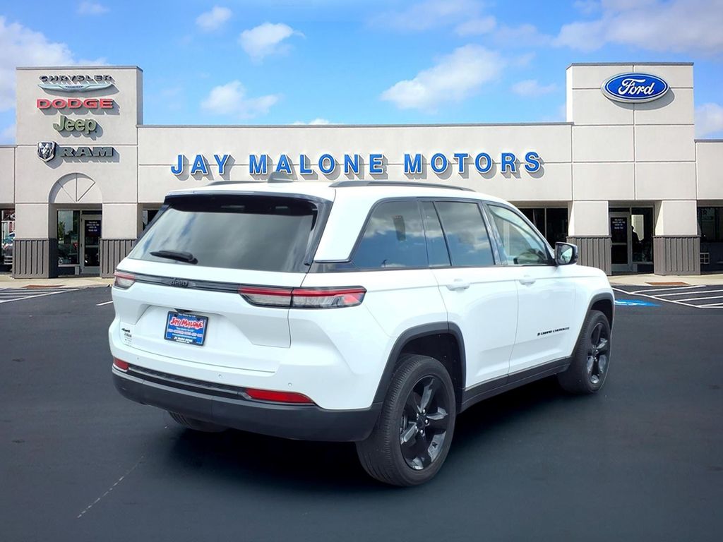 Used 2023 Jeep Grand Cherokee Altitude with VIN 1C4RJHAG2PC570038 for sale in Hutchinson, Minnesota
