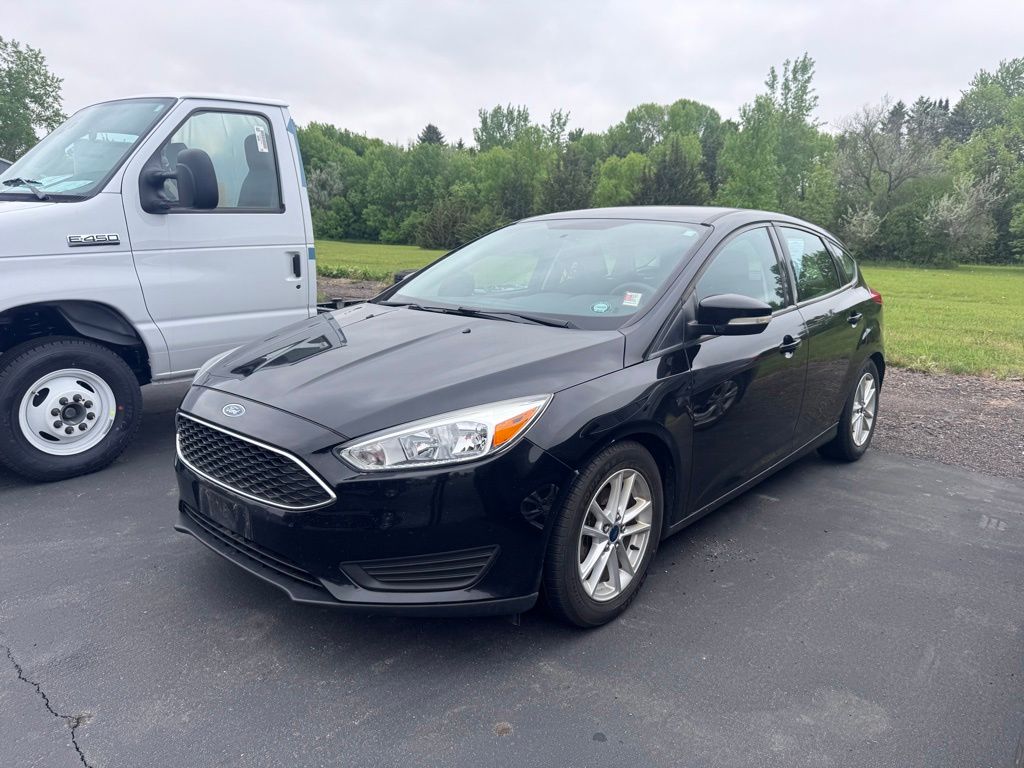2016 Ford Focus 5 Door Hatch SE's photo